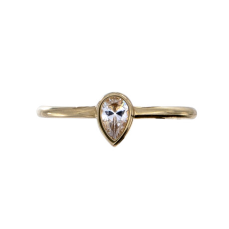 Anillo de oro 10 ktes con circonias. Anillo de oro 10 ktes con circonias.