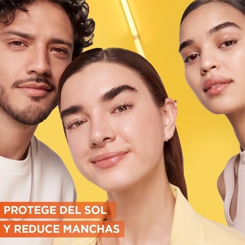 Garnier Super UV protector solar facial toque seco FPS50 Color claro