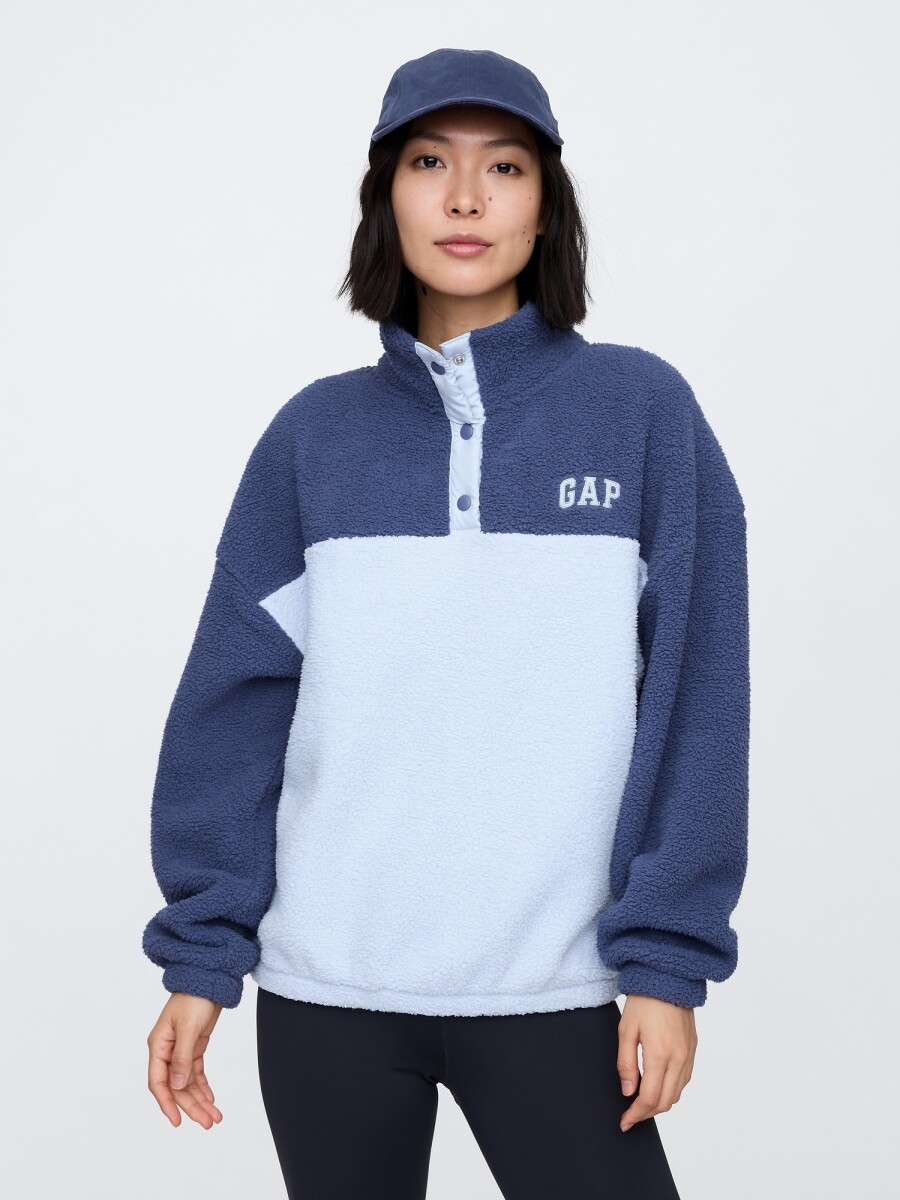 Buzo Corderito Con 3 Botones Logo Gap Mujer - Quiet Blue 