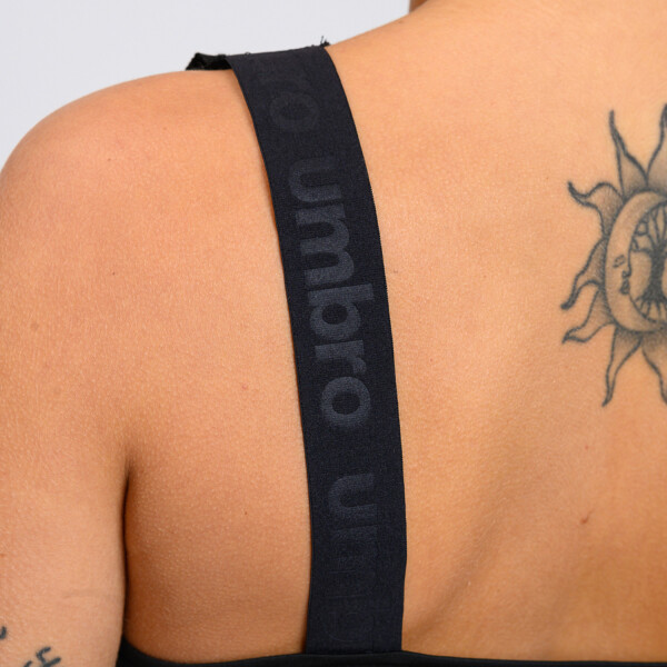 MUSCULOSA LESSLY DAMA Umbro Mujer 002