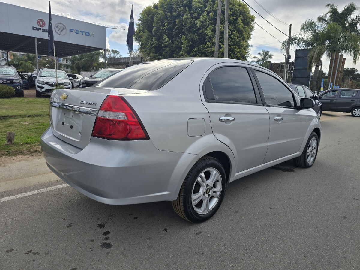 Chevrolet Aveo 1.6 LT Extra Full | Permuta / Financia Chevrolet Aveo 1.6 LT Extra Full | Permuta / Financia