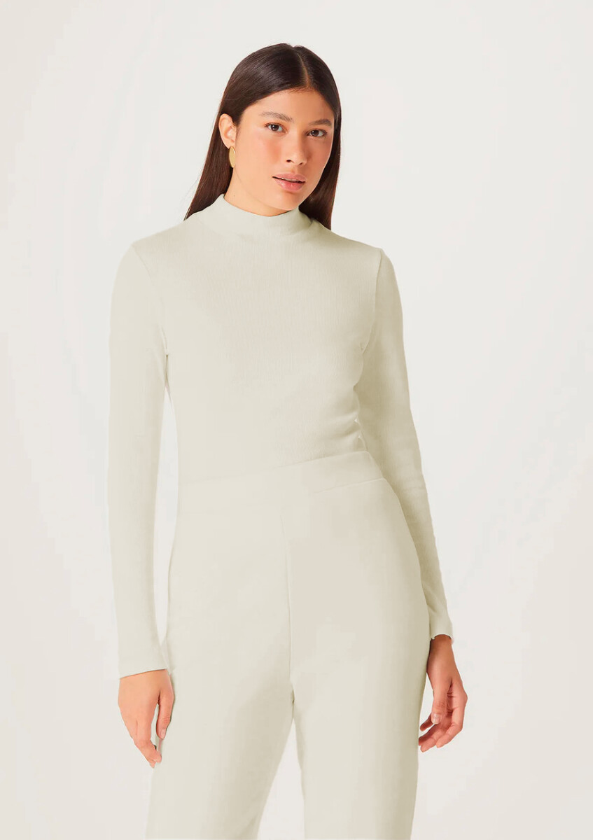 POLERA BÁSICA CON ELASTANO - BEIGE 