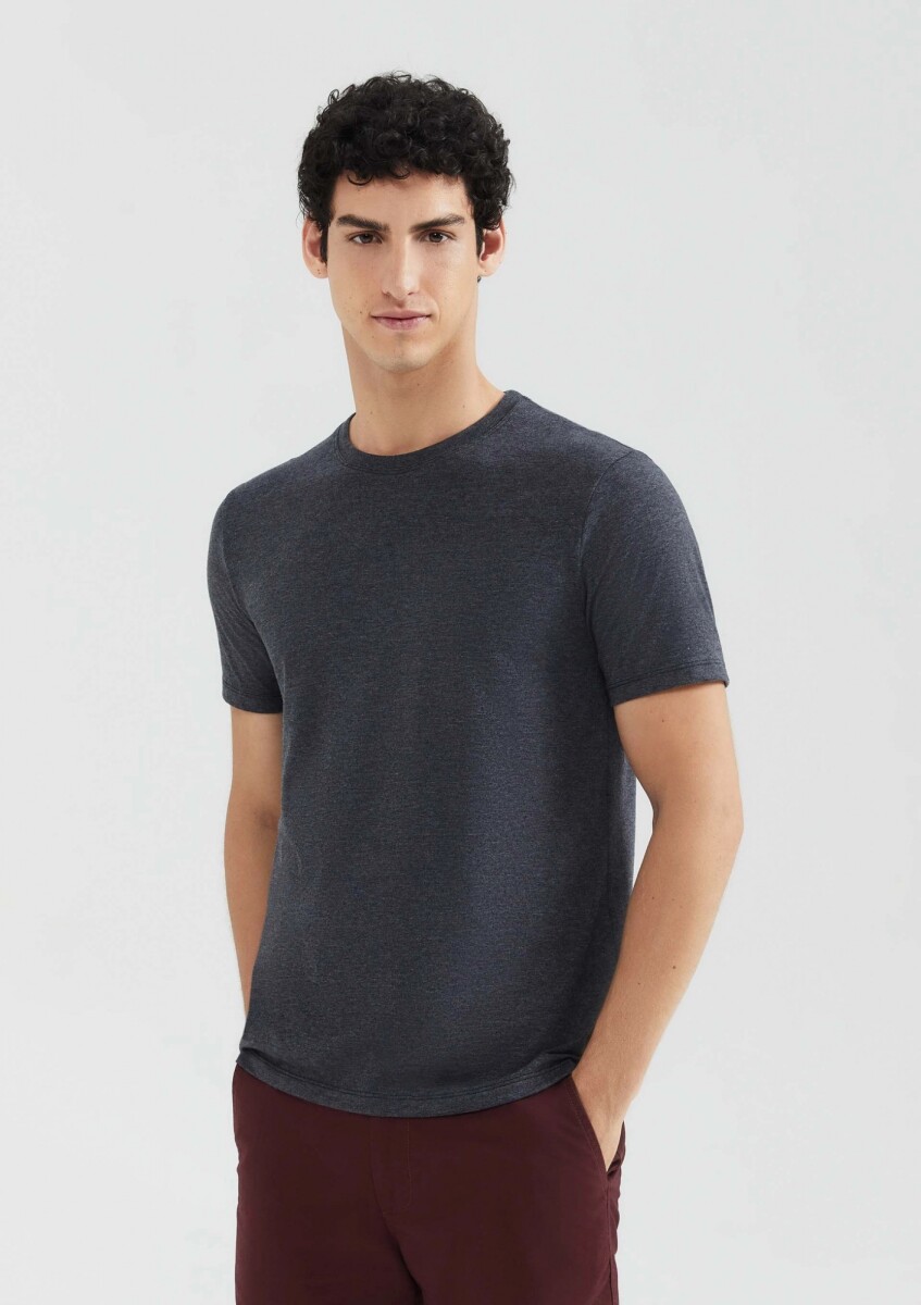 CAMISETA BÁSICA MANGA CORTA - GRIS OSCURO 