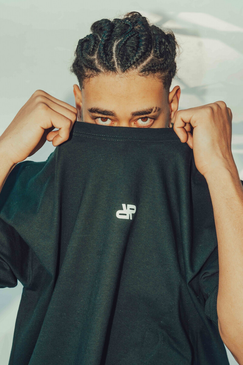 Remeron Religión Negro