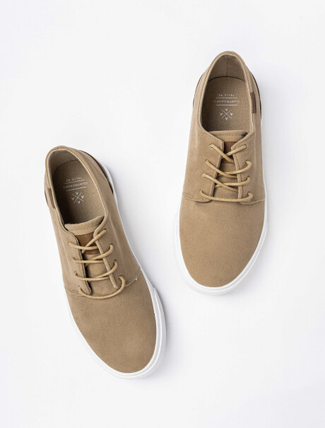 Zapatilla gamuza tostado