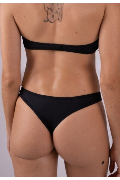 COLALESS DE PLAYA NEGRO