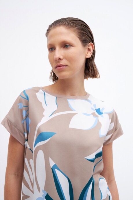 Blusa frente estampado escote base visón