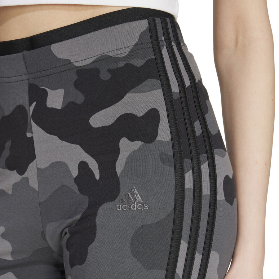 Calza de Mujer Adidas Essentials Camo Print Negro - Gris