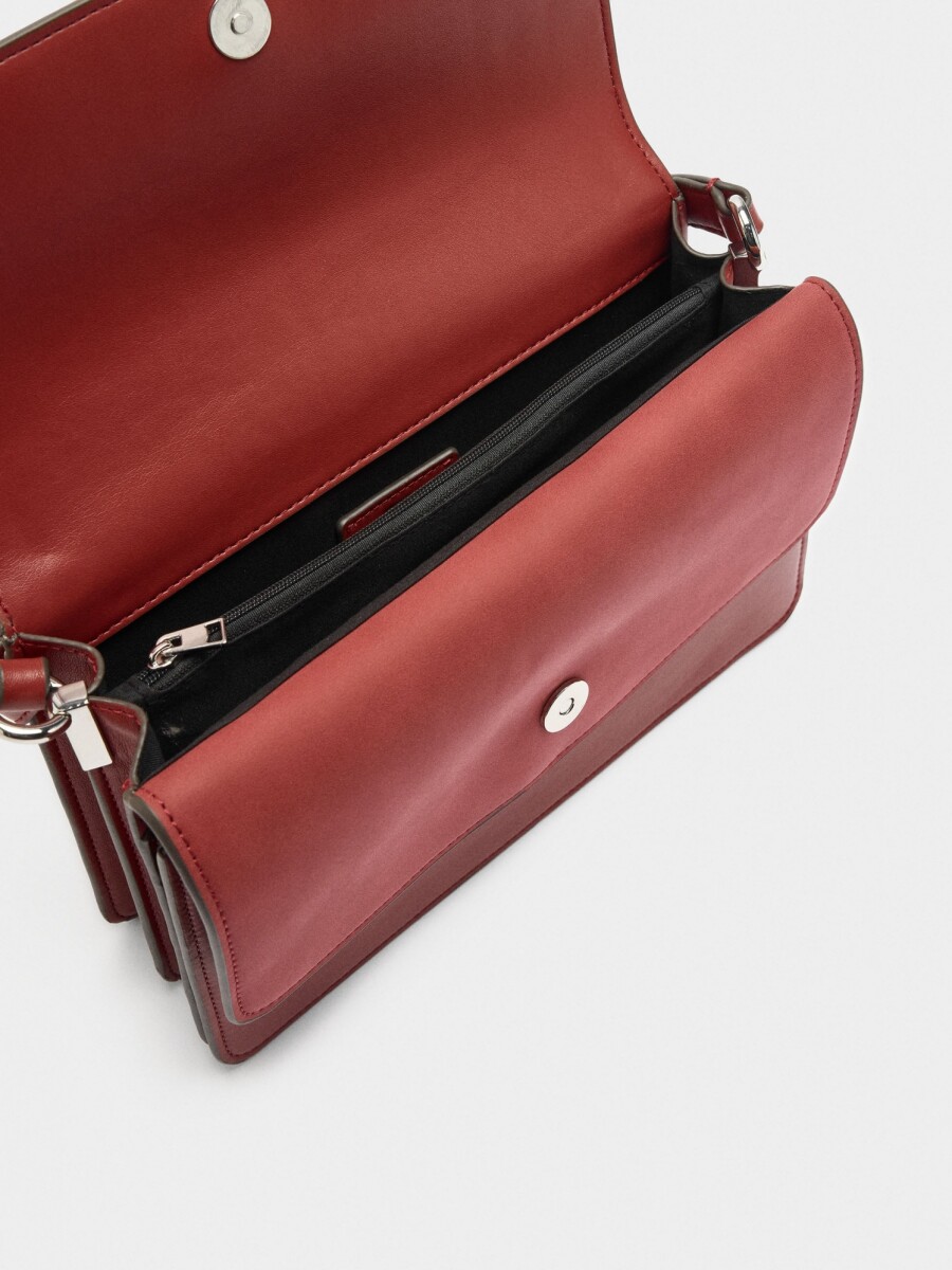 Bolso Bandolera Con Solapa Doble rojo