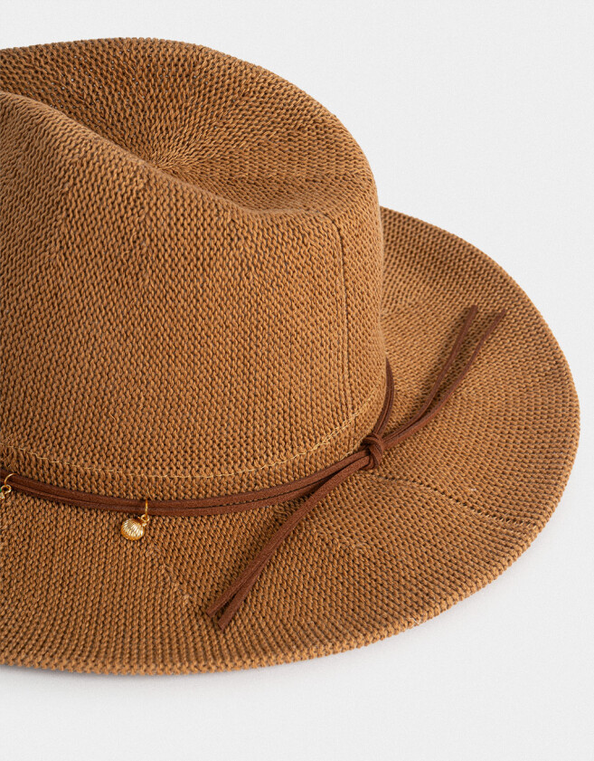 Sombreros Sombrero Con Charms - Marron Beige