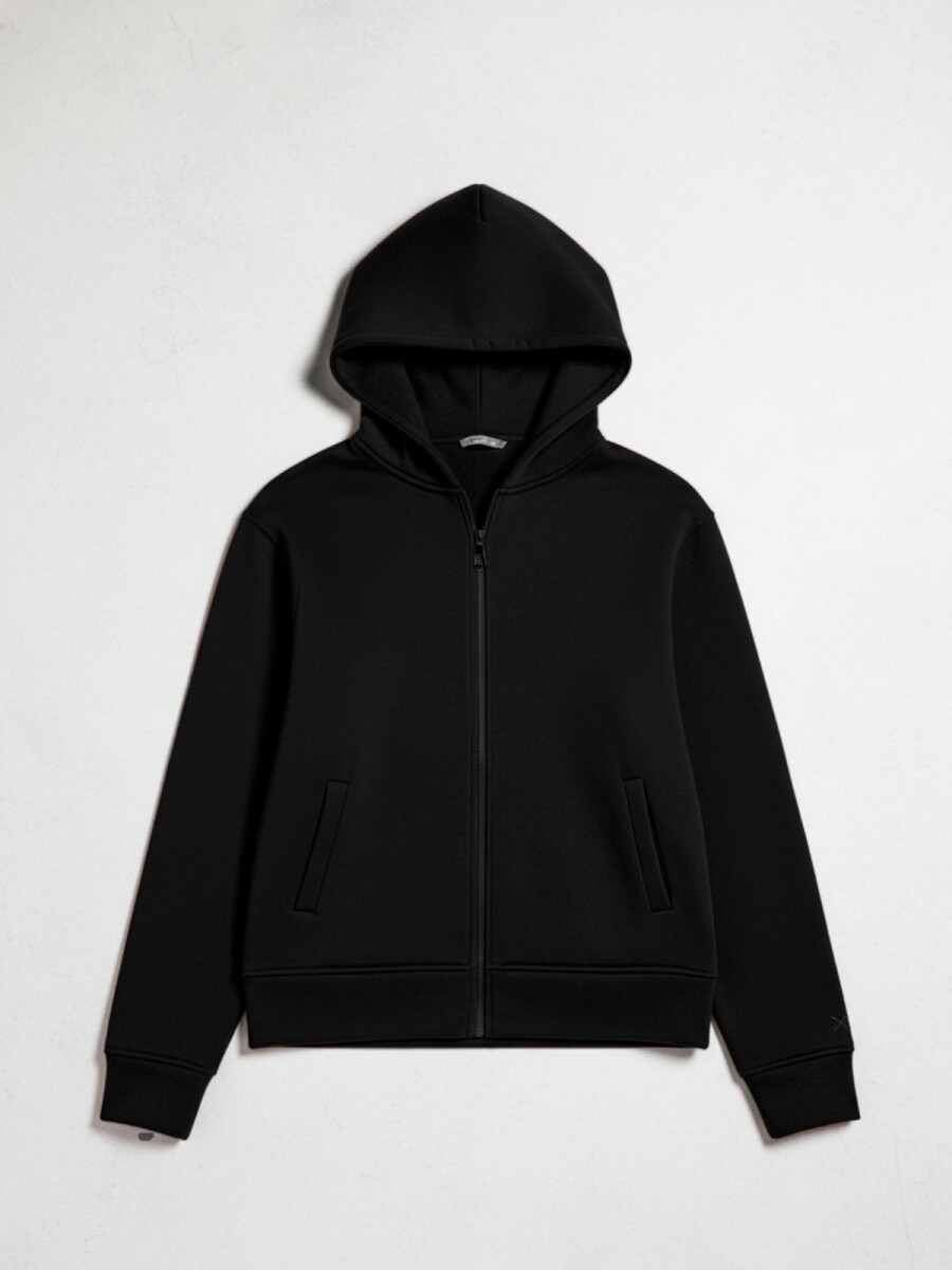 CAMPERA CON CAPUCHA - NEGRO 