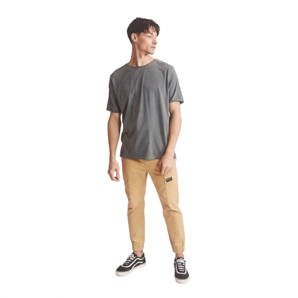 Remera de Hombre KristoBelga TRINIDAD Gris Topo