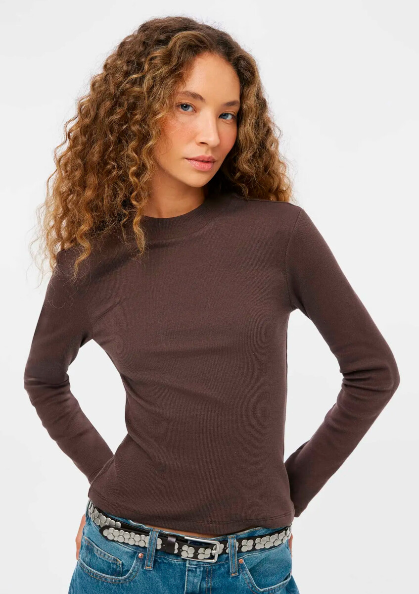 BLUSA DE CUELLO ALTO ACANALADO - MARRÓN 