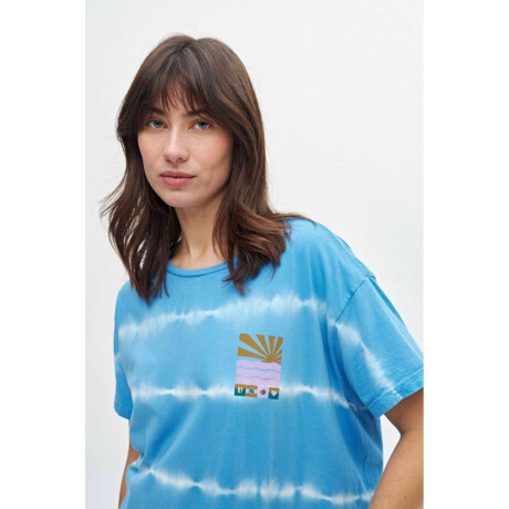 Remera Thea Celeste