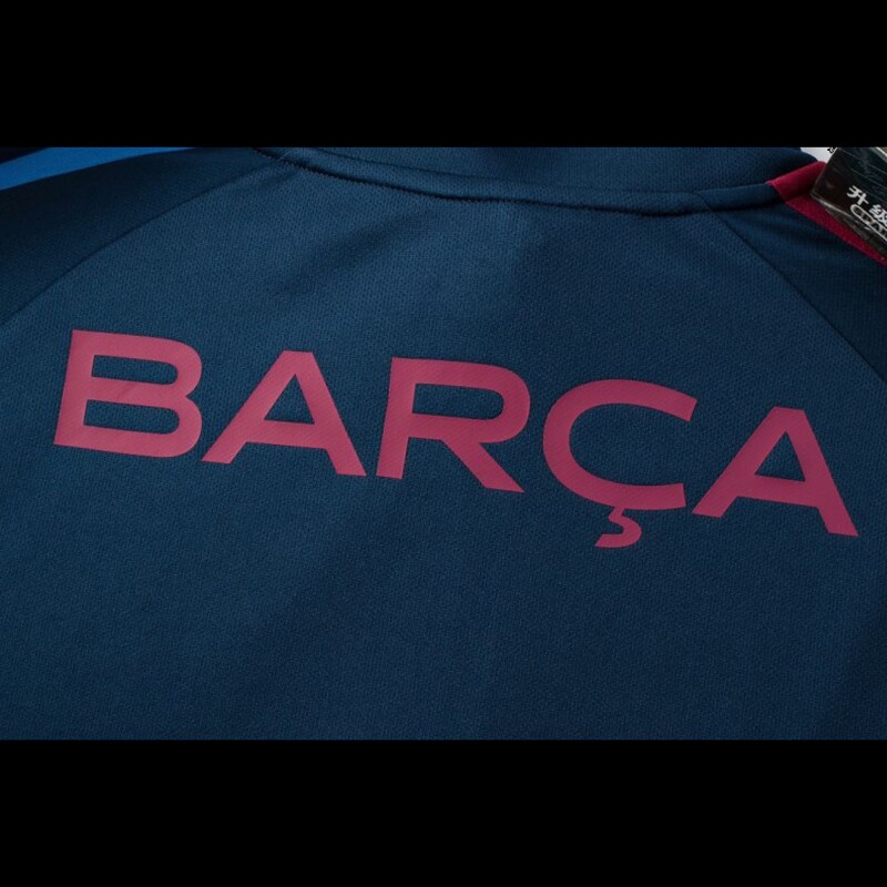 REMERA BARCELONA ZIP 1/2 NV3