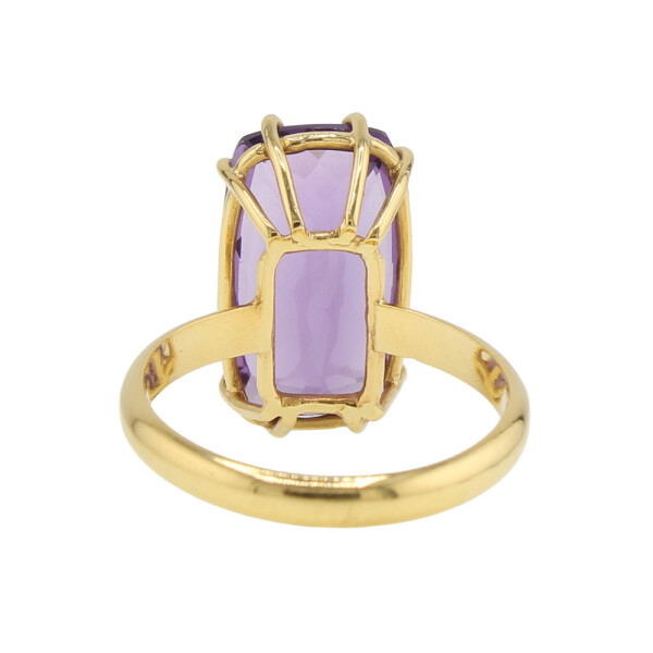Anillo Vera de oro amarillo 18k con amatista. Anillo Vera de oro amarillo 18k con amatista.