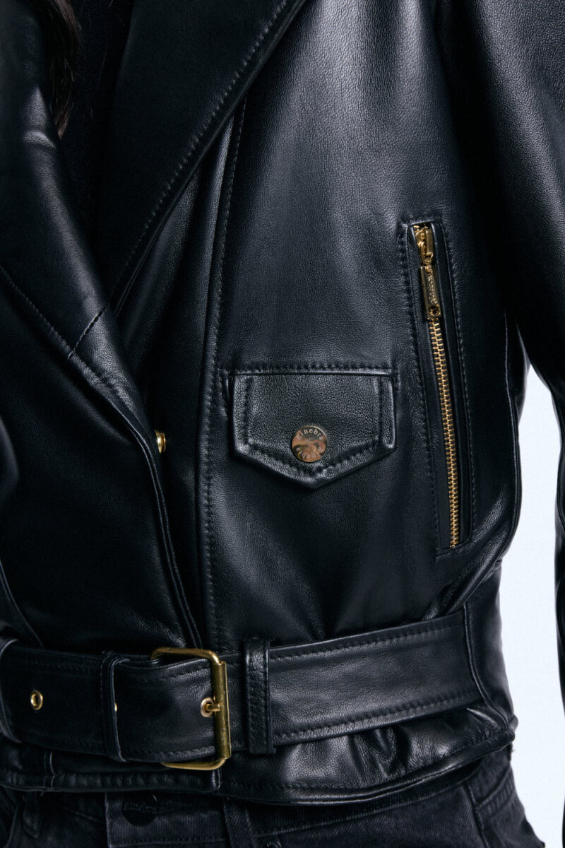 CAMPERA CUERO GRETTA Negro