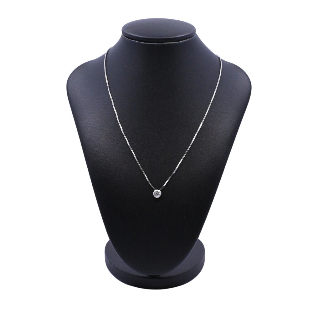 Colgante oro 18k blanco y brillante. Colgante oro 18k blanco y brillante.