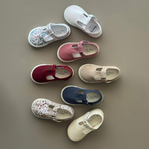 Guillermina De Lona Canvas Toddler Lisas Del 22 Al 26 Arena
