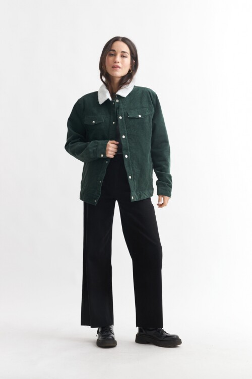 Campera de pana con corderito VERDE