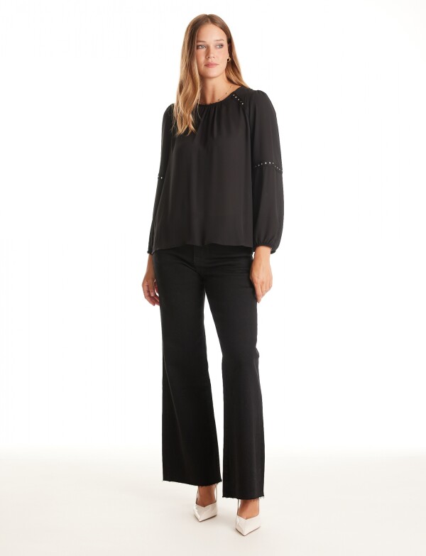 Blusa Tachas NEGRO