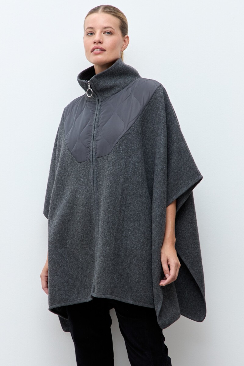 Capa con detalle capitoneado gris melange