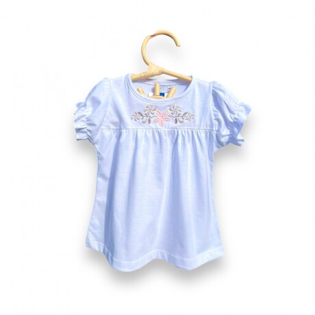 Remera Bordada Blanca Remera Bordada Blanca