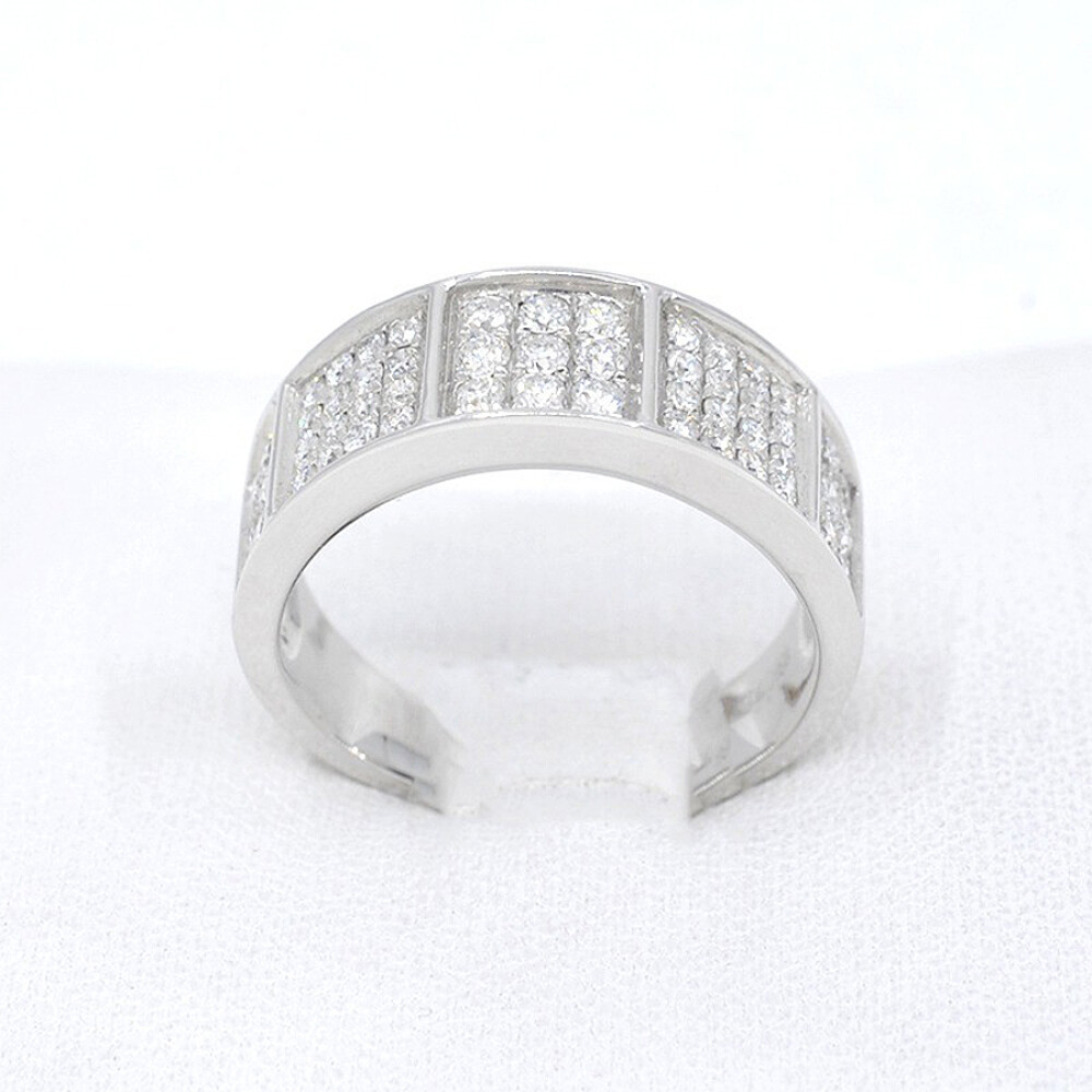 Anillo En Oro Blanco Y Brillantes Anillo En Oro Blanco Y Brillantes