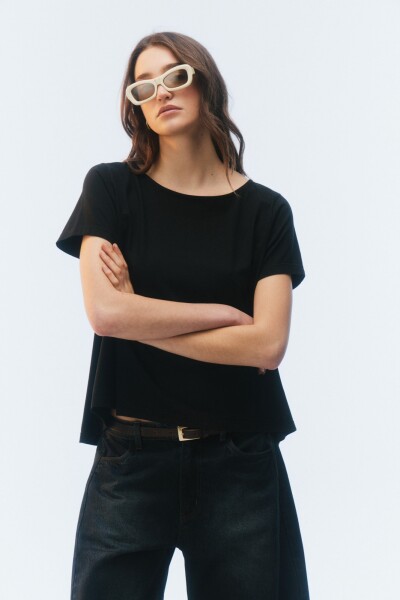REMERA VIENA Negro