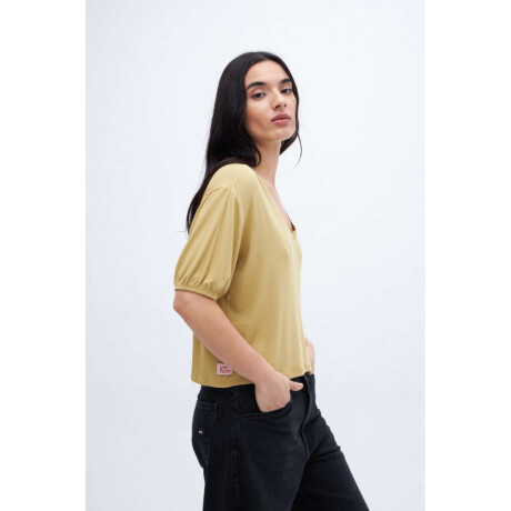 Remera Anna Pistacho