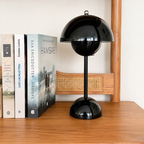Lámpara de mesa táctil recargable Negro