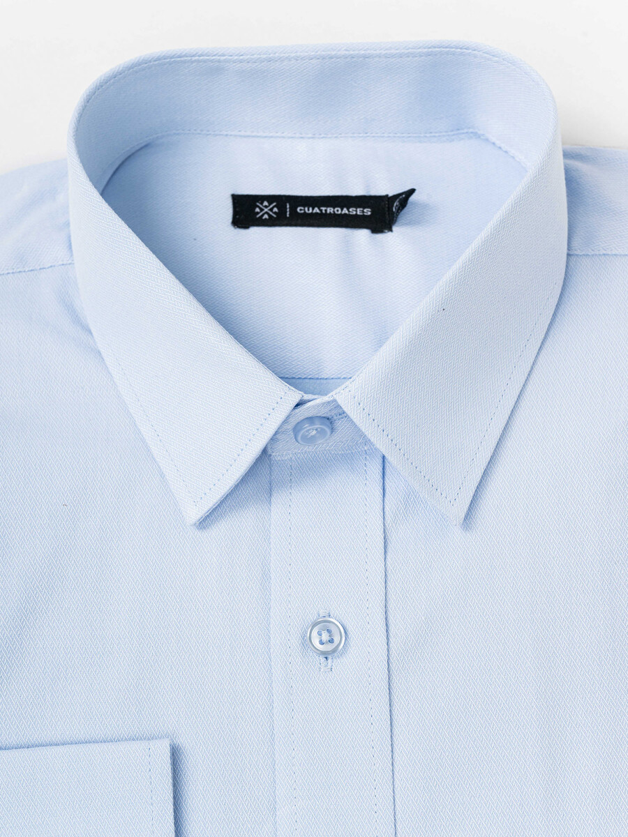 Camisa m/l elastizada slim lisa - celeste 