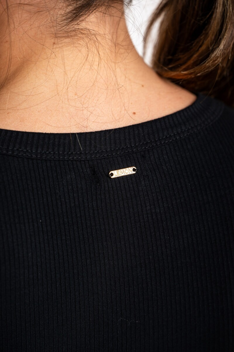Remera Negro