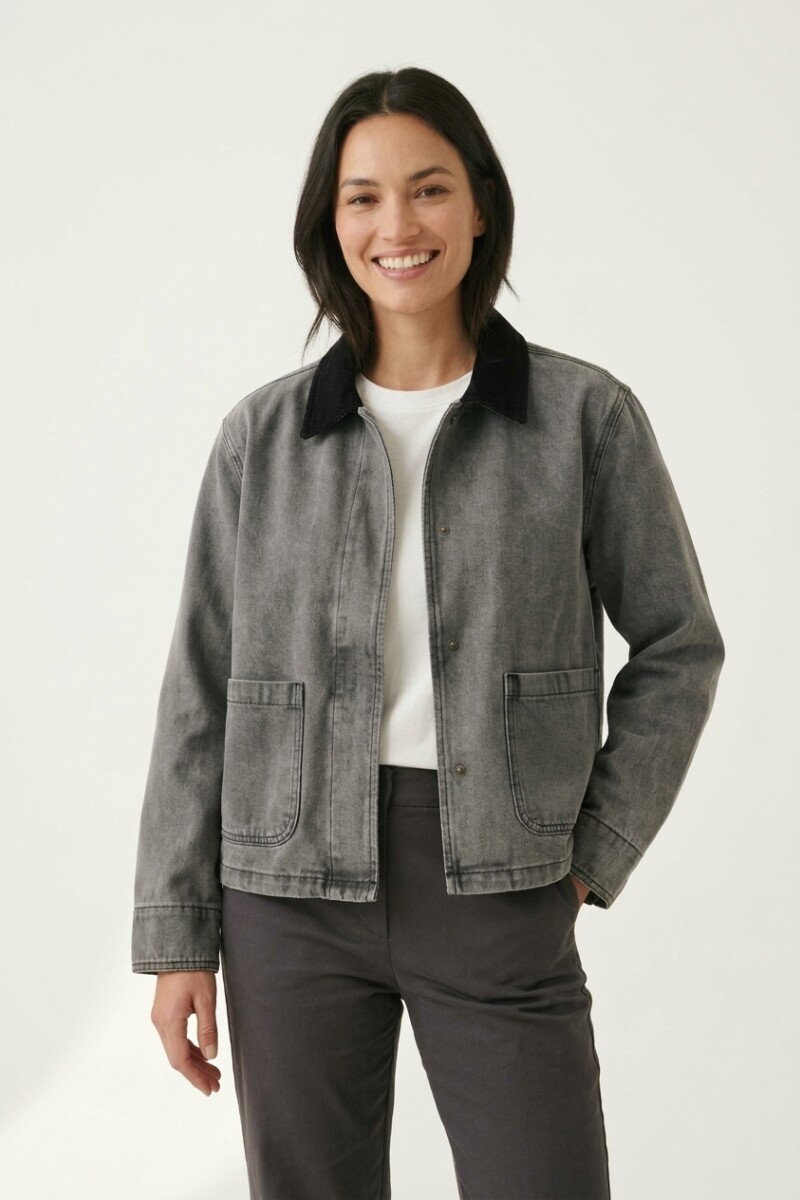 Campera denim con cuello contratono GRIS OSCURO