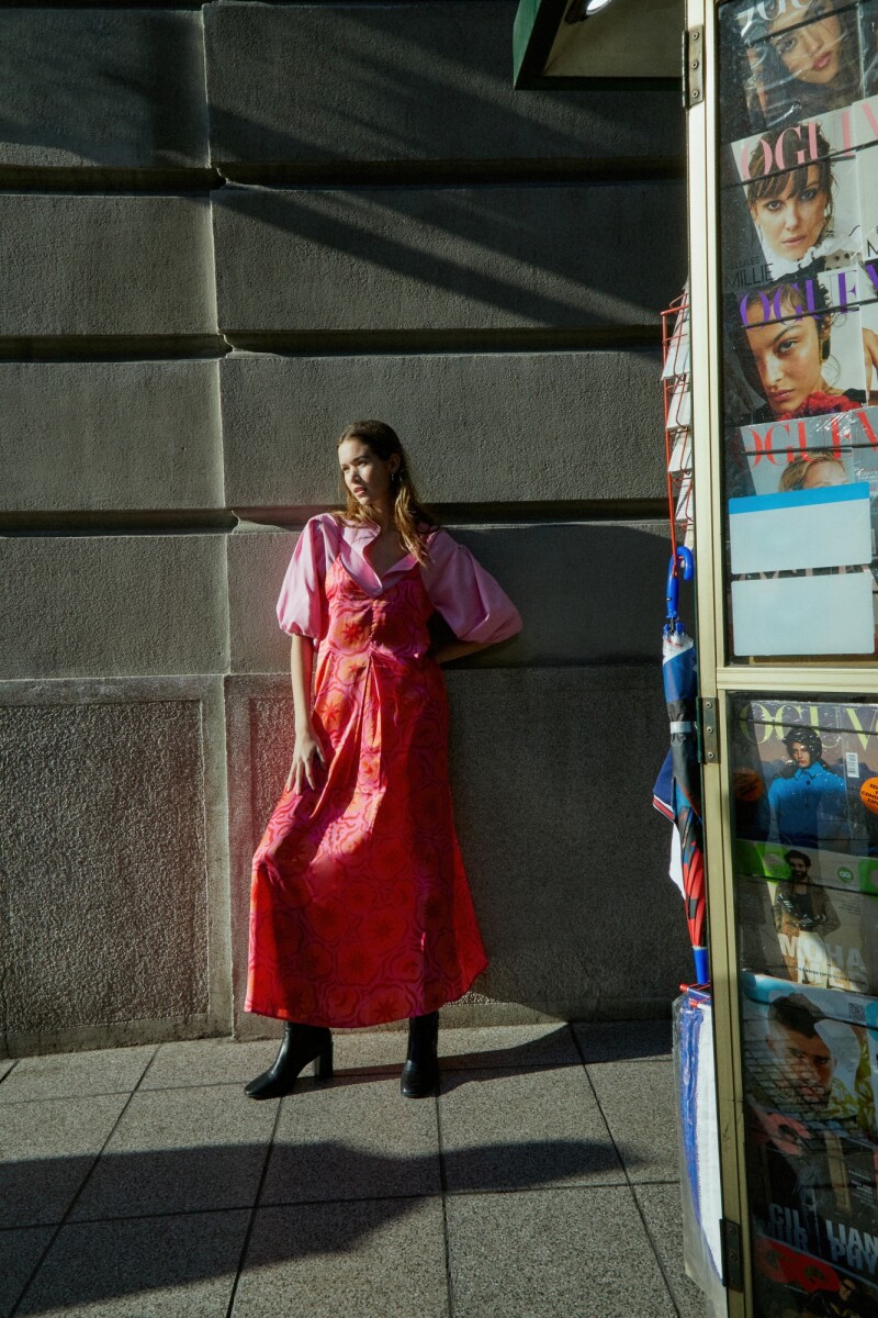 Maxi vestido estampado estrellas fucsia