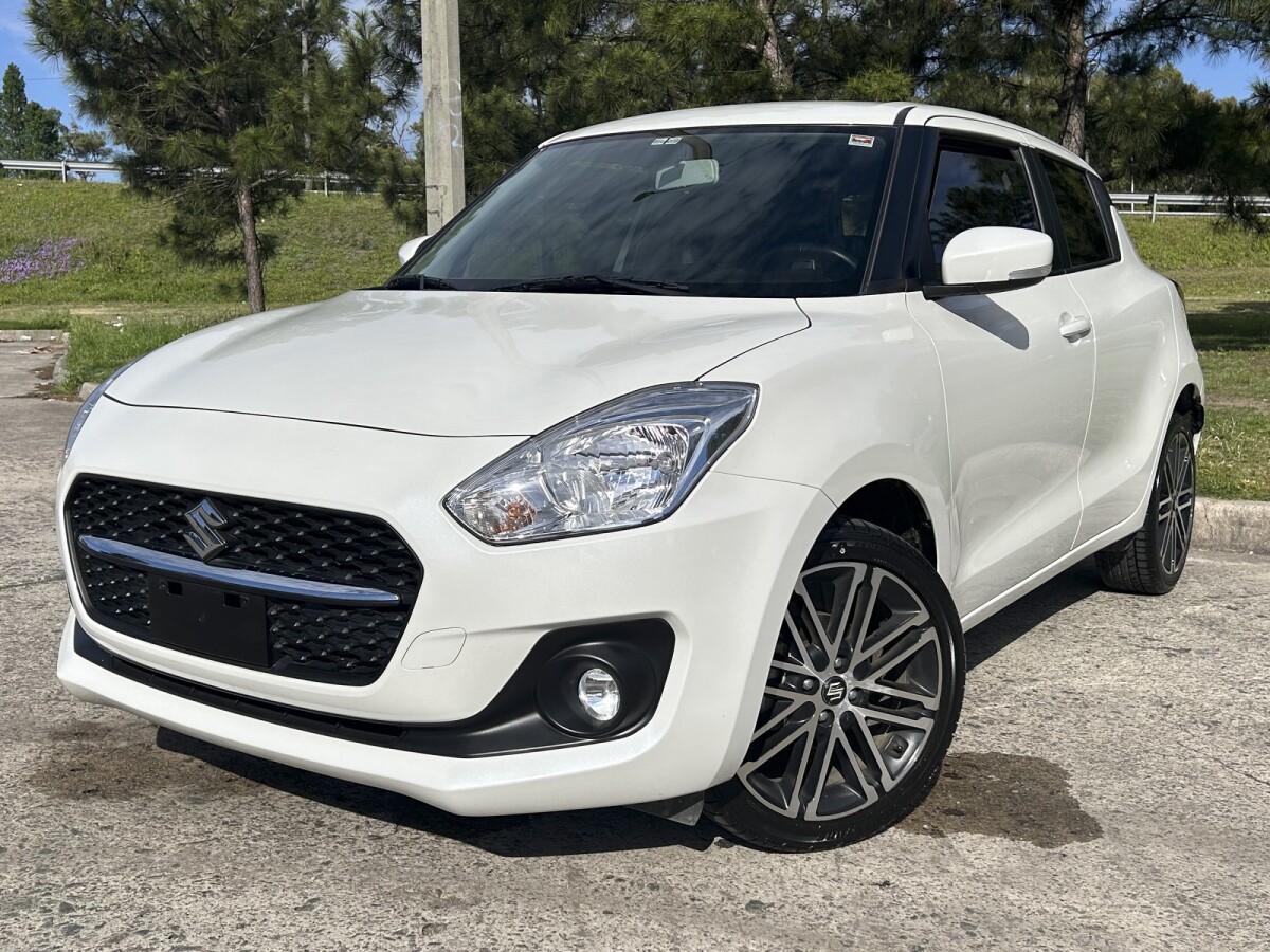 Suzuki Swift GL 2024 EXCELENTE ESTADO! | Permuta / Financia Suzuki Swift GL 2024 EXCELENTE ESTADO! | Permuta / Financia