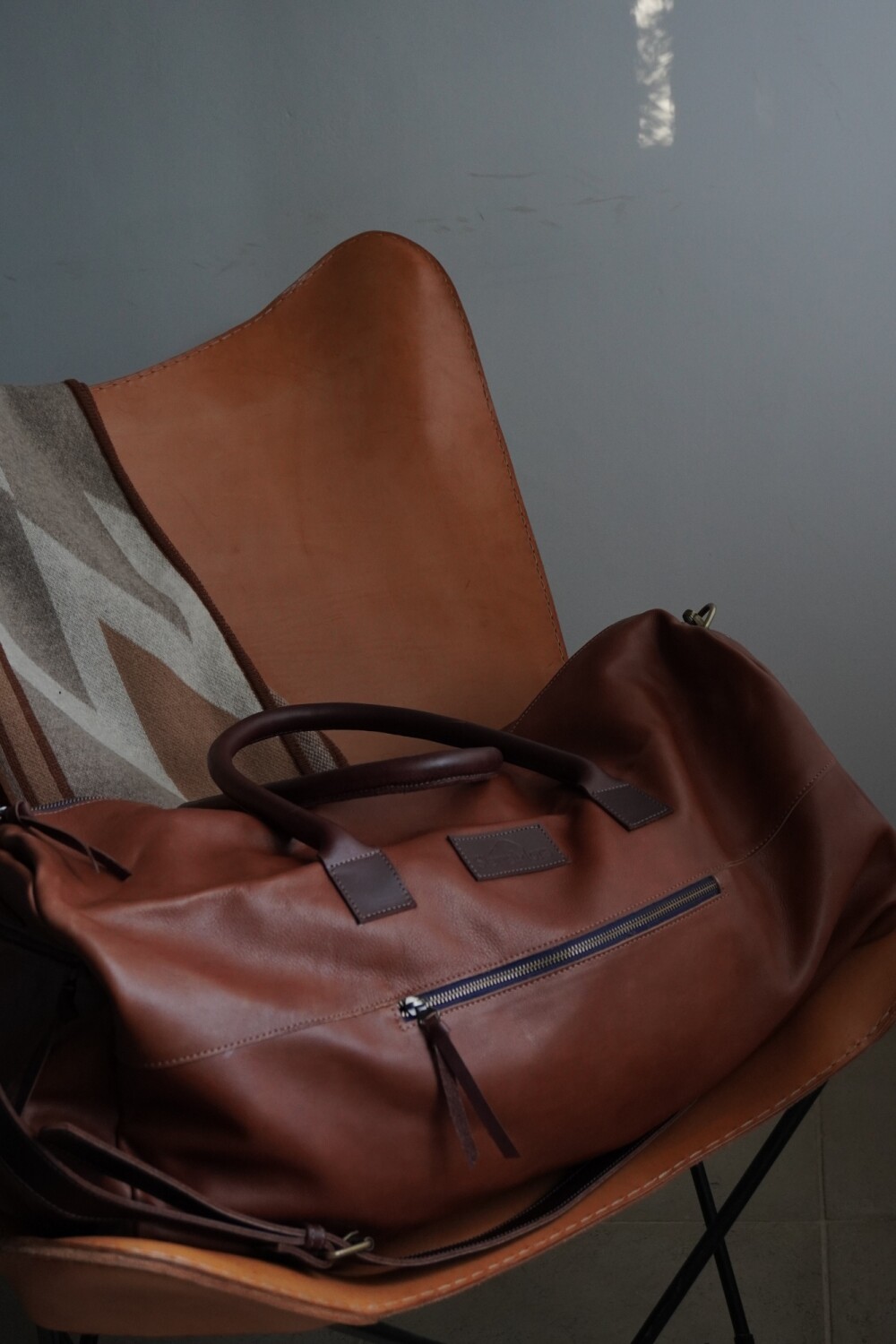 Honey Weekender Bag Caramel Blue Zip