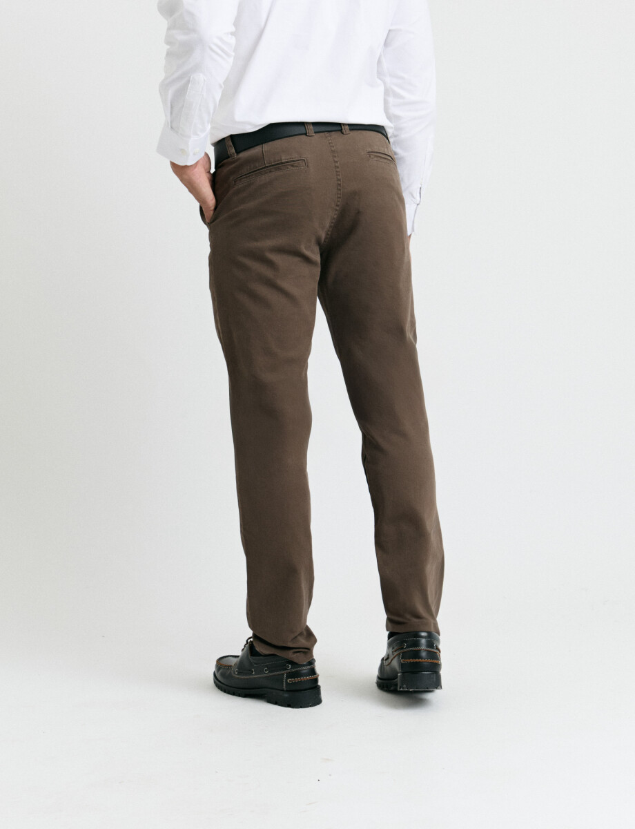 080422 PANTALÓN SPORT S/PINZAS HARRY Marron