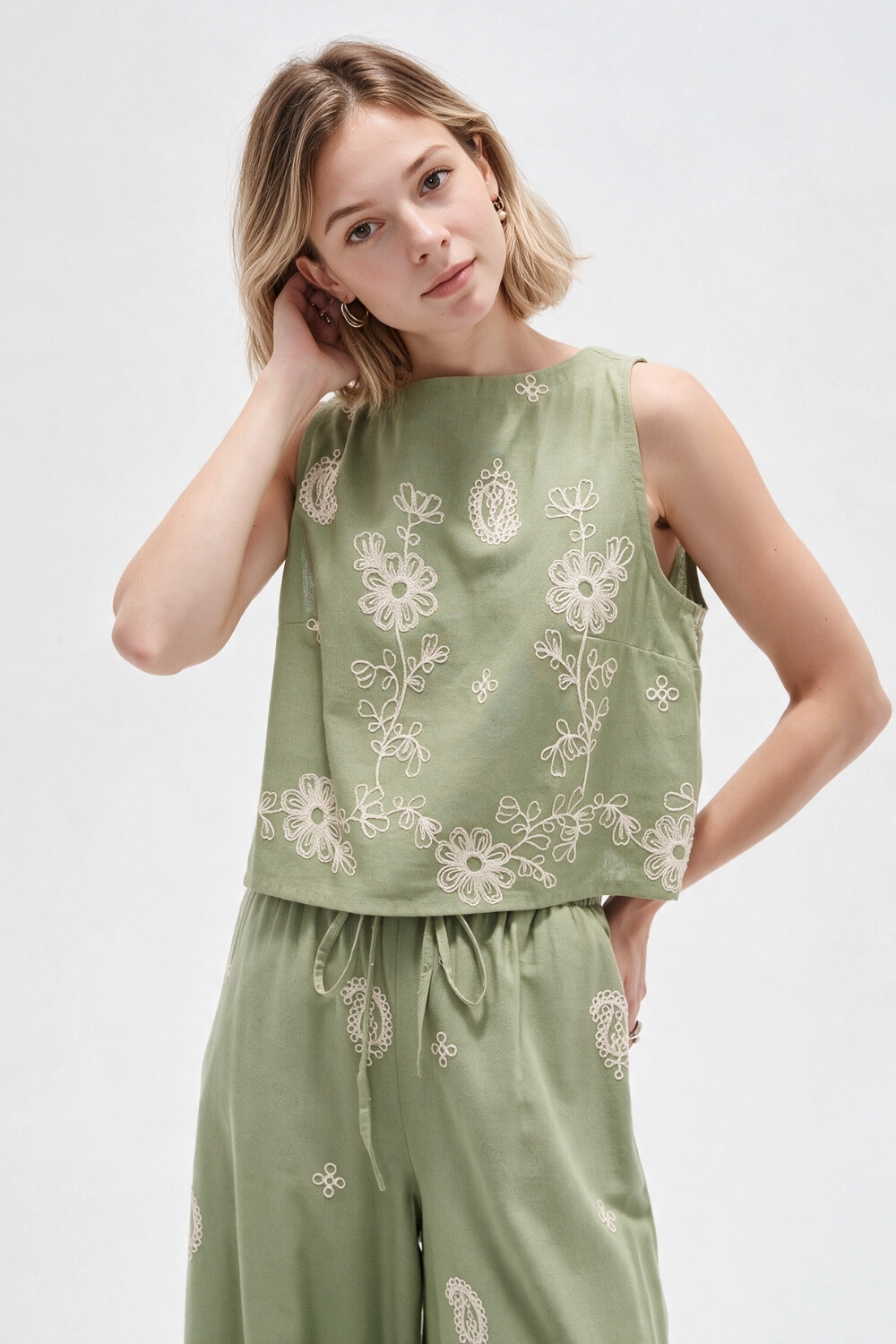 Musculosa Ferae Verde Grisaceo