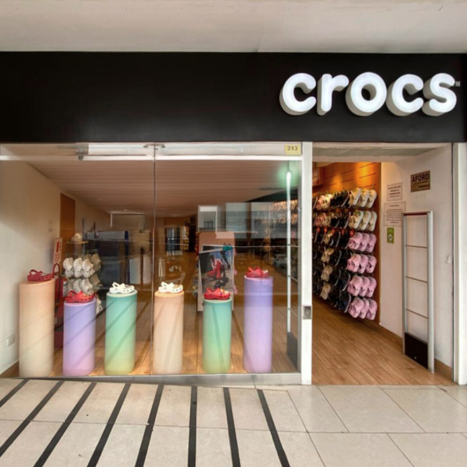 Crocs - Outlet Arauco Faucett