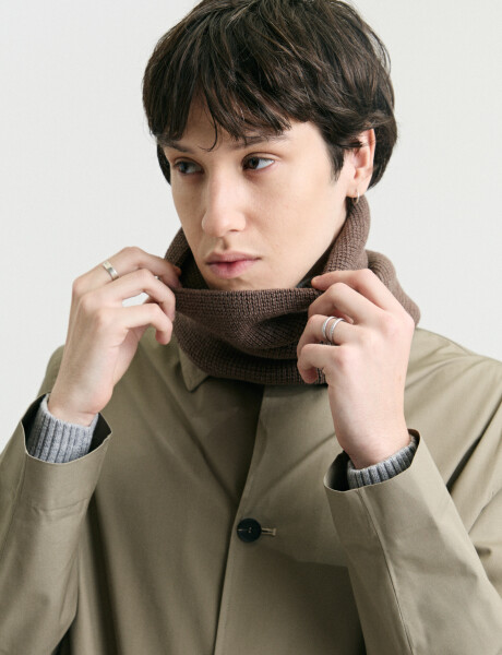 700518 CUELLO HARRY Tostado