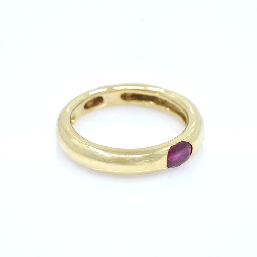 Anillo en oro 18k bombé con rubí legítimo oval Anillo en oro 18k bombé con rubí legítimo oval