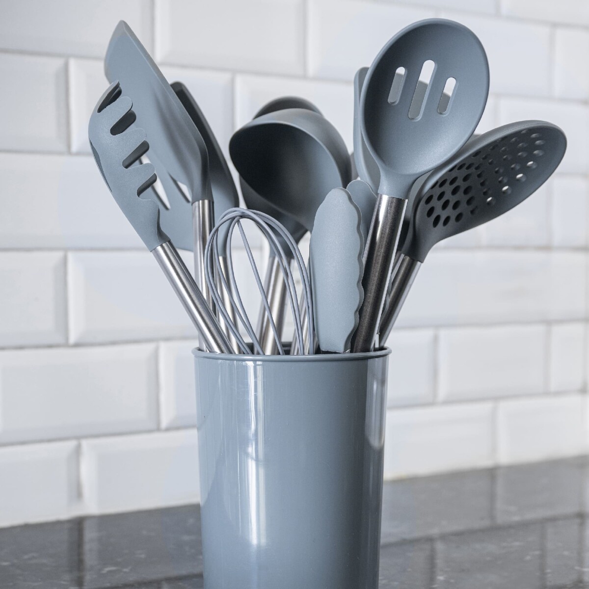 Juego de utensilios espumaderas de silicona gris 