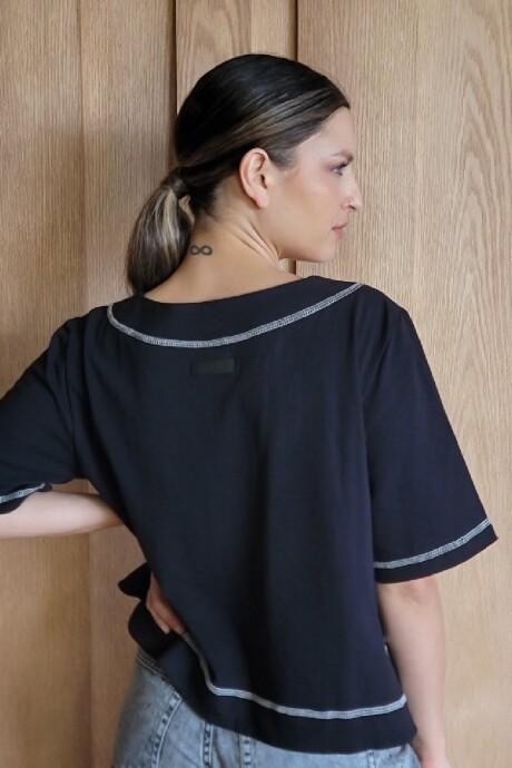 Remera Fresa Negro