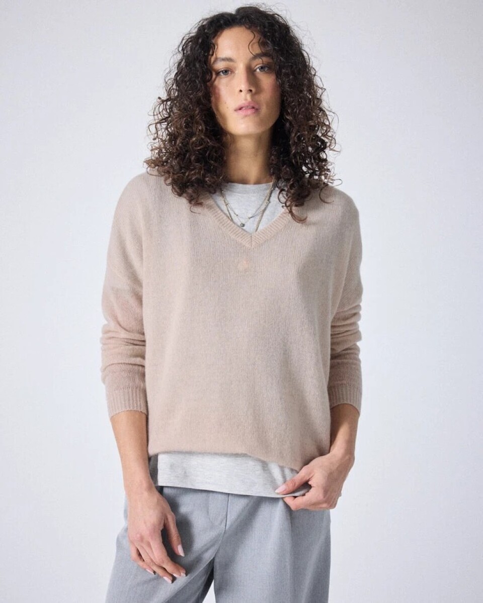 SWEATER V 