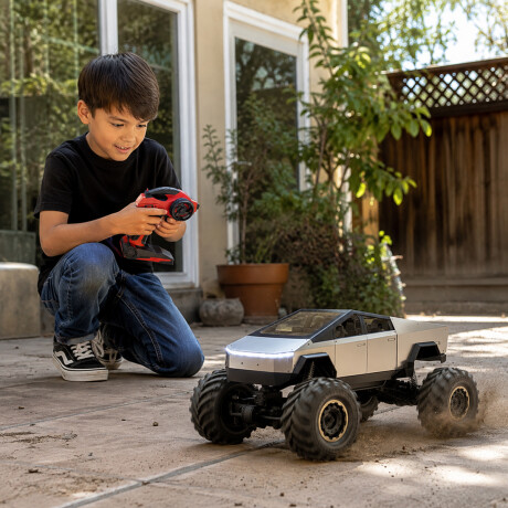 Camioneta todo terreno 4x4 a control remoto para niños Sc