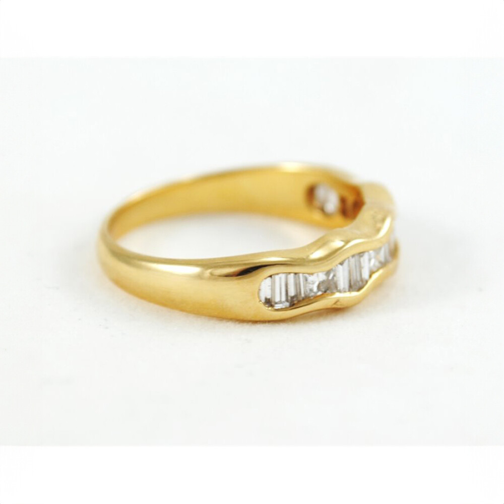 Anillo medio sin fin Ondeado Oro 18K Y Brillantes Anillo medio sin fin Ondeado Oro 18K Y Brillantes