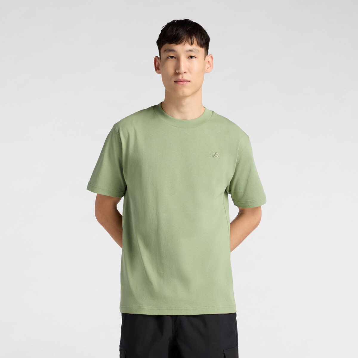 Remera New Balance de Hombre - Athletics - MT41533AAR - GREEN OLIVE 