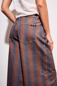 Jean Rayado Extra Wide Leg Chocolate