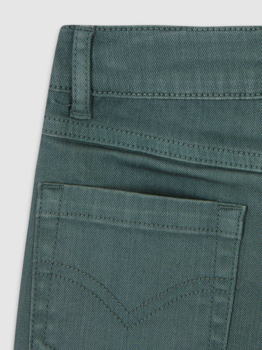 Pantalon Corto Con Flecos Verde